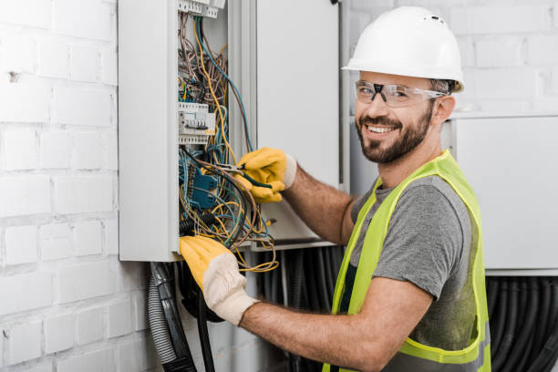 Best Licensed Electrician  in Heritage Lake, IL